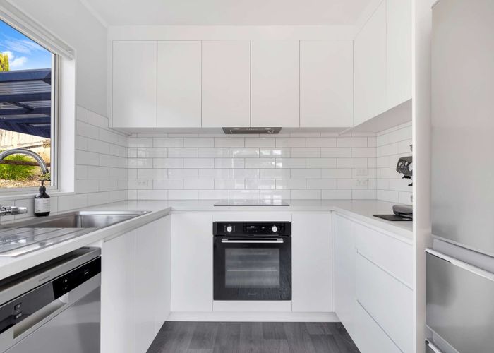  at 18A Delshaw Avenue, Stanmore Bay, Rodney, Auckland