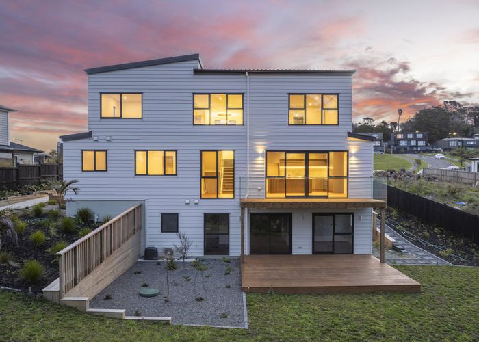 at 124 Kewa Road, Albany, North Shore City, Auckland