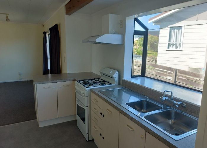  at 23 Jasmine Grove, Maungaraki, Lower Hutt, Wellington