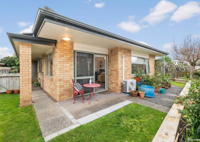 Free property data for 5/17 Youngs Road, Papakura homes.co.nz