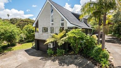  at 1/14 Tallington Crescent, Torbay, Auckland