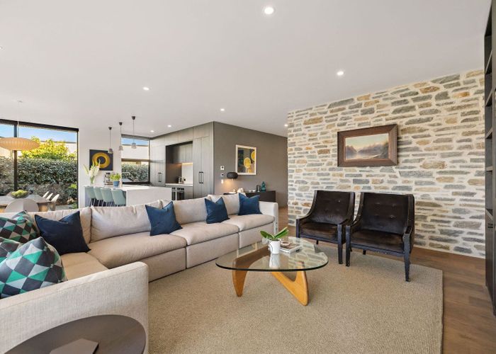  at 21 Kawarau Heights Boulevard, Lake Hayes, Queenstown-Lakes, Otago