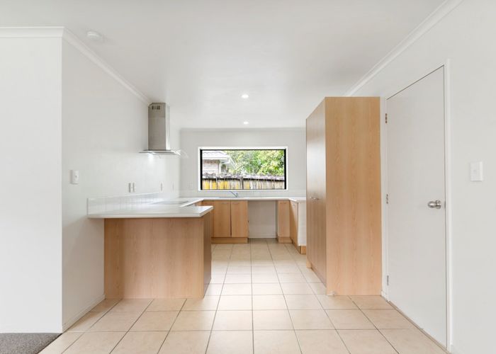  at 3 Regalwood Place, Favona, Auckland