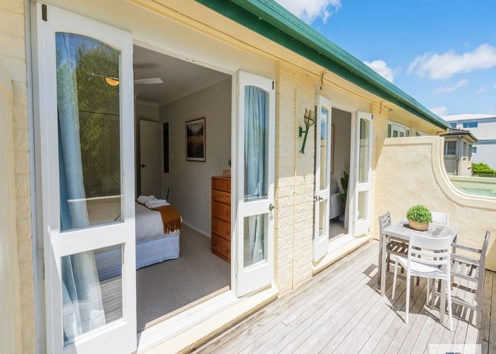  at 2/27 Vale Road, Saint Heliers, Auckland City, Auckland