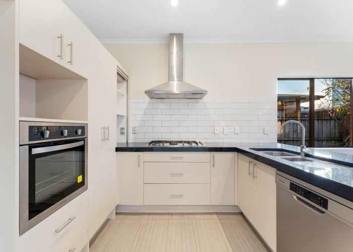  at 16A Lincoln Road, Henderson, Waitakere City, Auckland