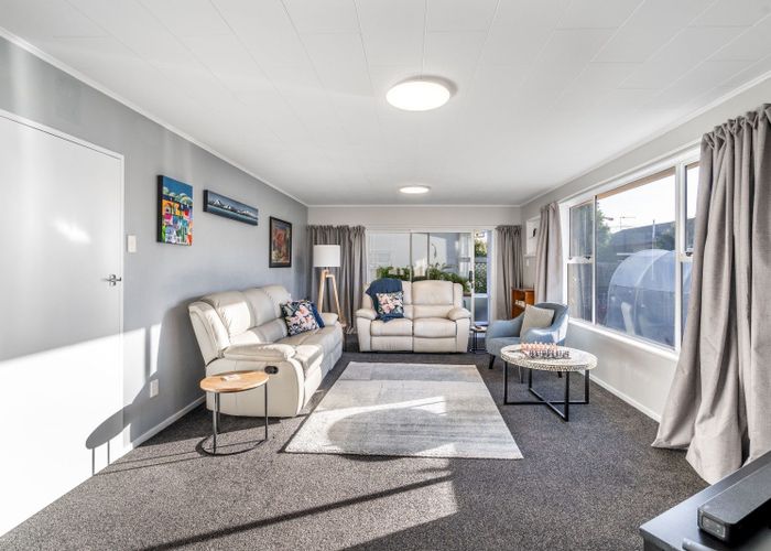  at 80 Albert Street, Winton, Winton