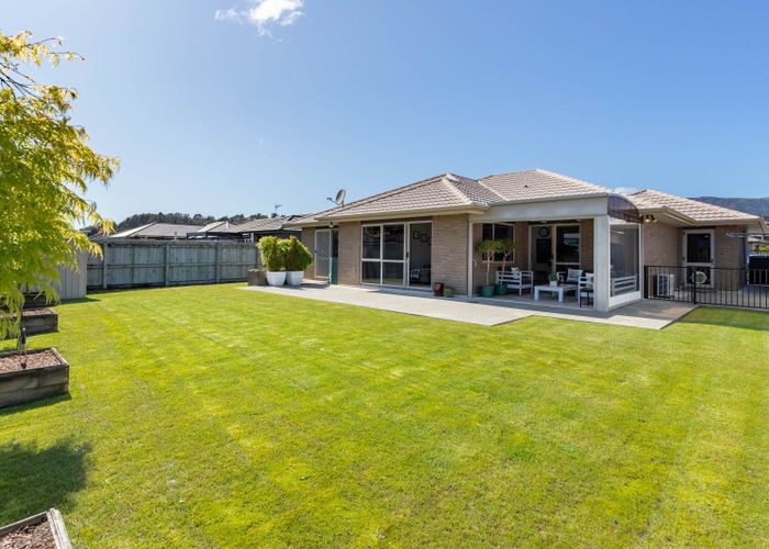  at 10 Sunstone Crescent, Brown Owl, Upper Hutt