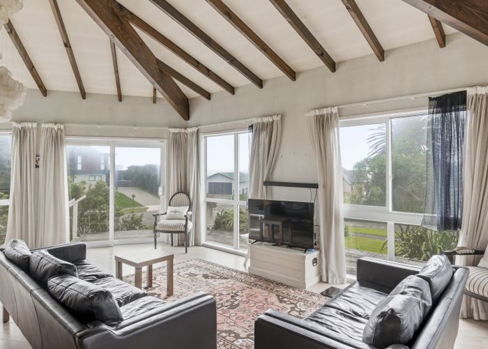  at 9 Waiheke Street, Waikanae Beach, Kapiti Coast, Wellington