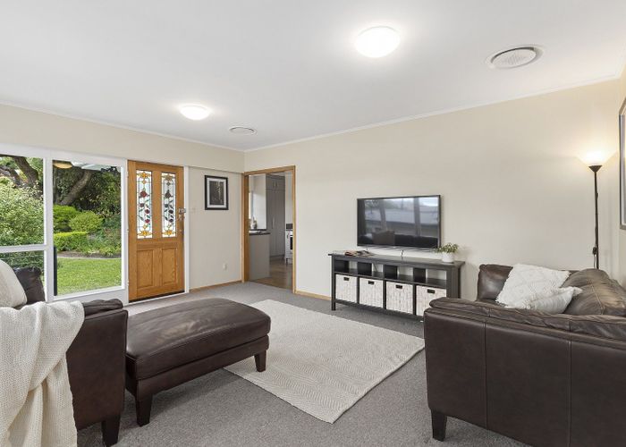  at 52 Chester Road, Tawa, Wellington