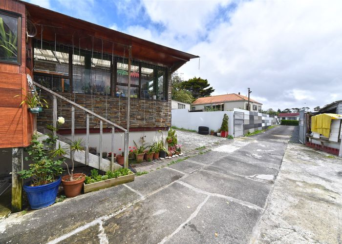  at 25 Urlich Drive, Ranui, Auckland