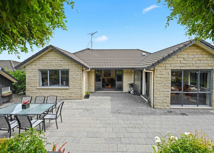  at 3 Palm Grove Drive, Western Heights, Hamilton