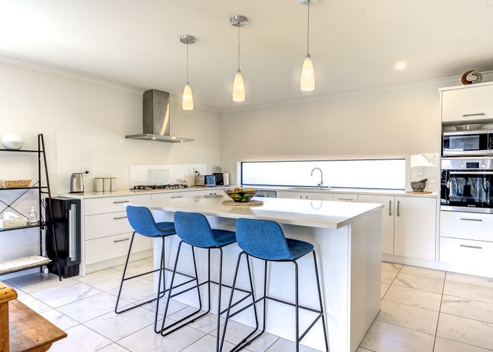  at 37 Batten Drive, Flagstaff, Hamilton