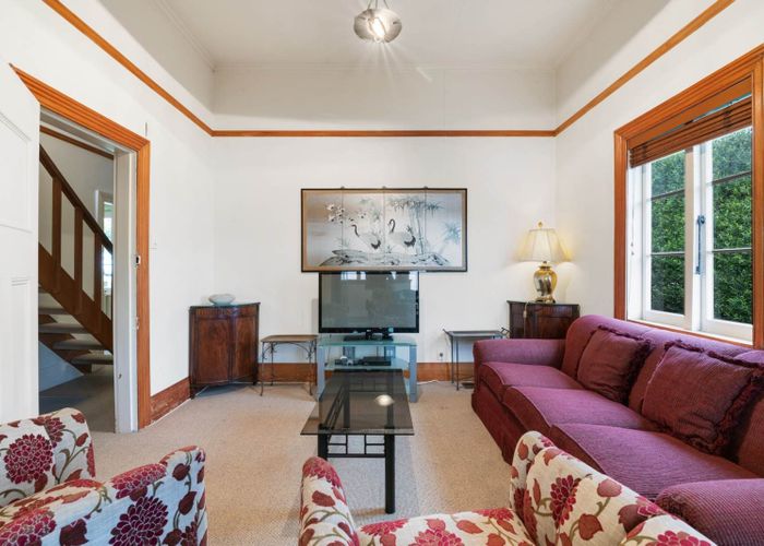  at 4 Turnbull Road, Narrow Neck, North Shore City, Auckland