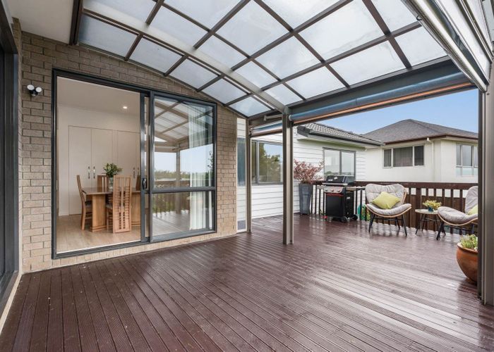  at 8 Hilton Close, Albany, North Shore City, Auckland