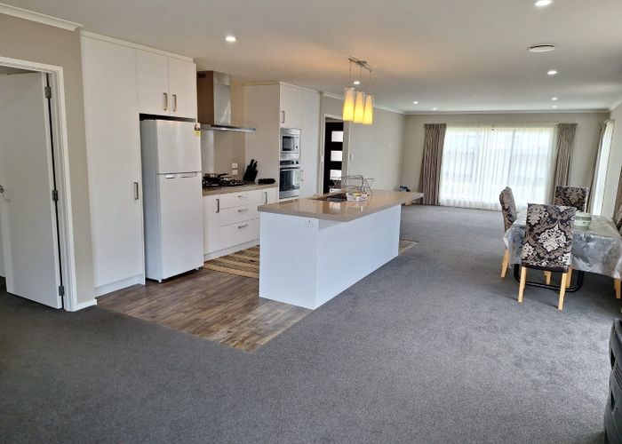  at 44 Te Kaeaea Crescent, Wallaceville, Upper Hutt