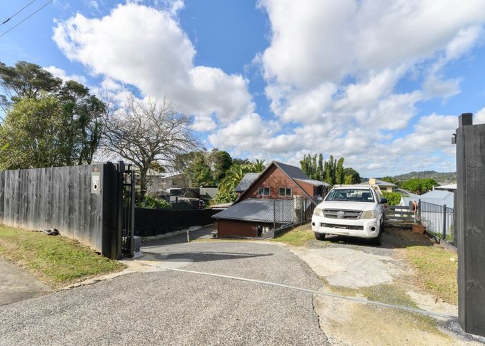  at 18B  Shetland Street, Glen Eden, Waitakere City, Auckland