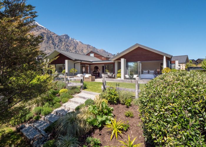  at 2 Aberdare Court, Jacks Point, Queenstown-Lakes, Otago
