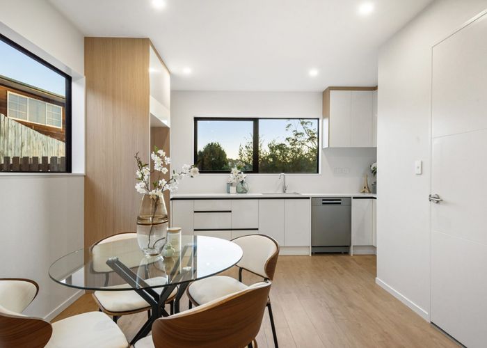  at 8/90 Stredwick Drive, Torbay, North Shore City, Auckland