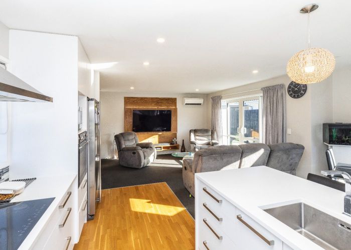  at 20 Maka Lane, Halswell, Christchurch City, Canterbury