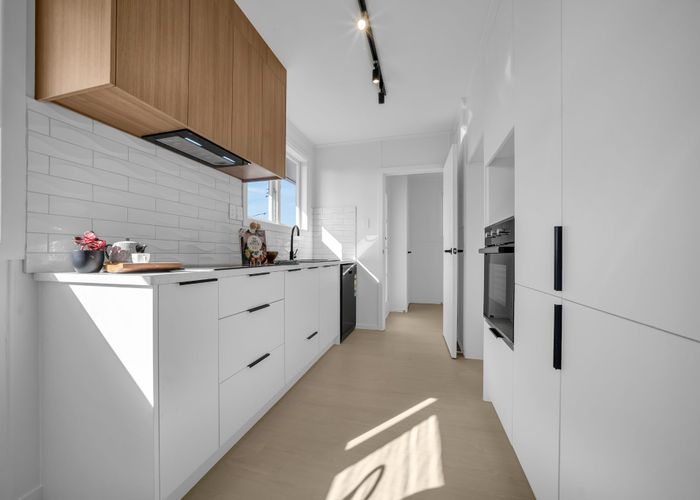  at 97 Tidal Road, Mangere, Auckland