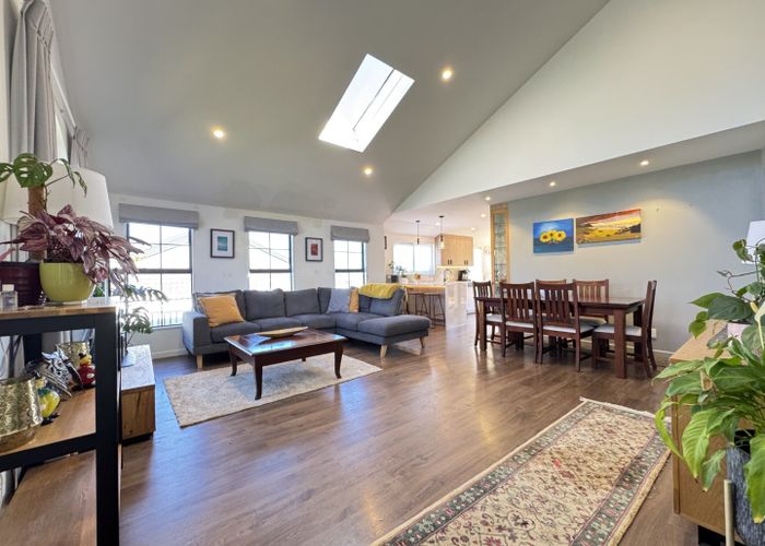  at 36 Kentwood Drive, Woodridge, Wellington