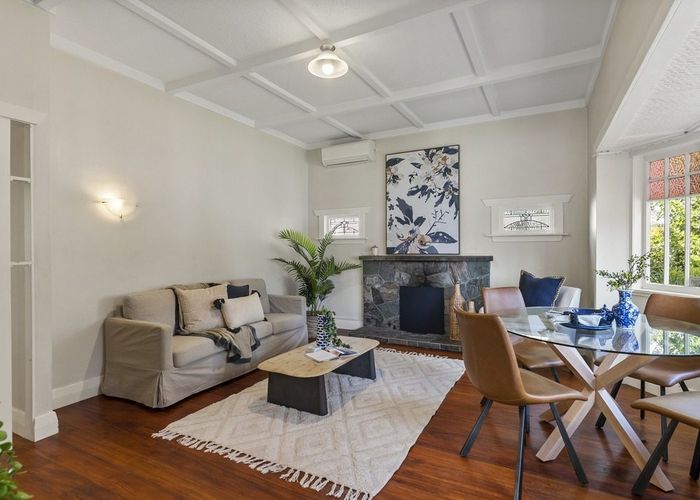  at 5 Riro Street, Point Chevalier, Auckland