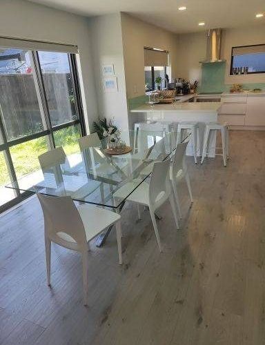  at 7B Holland Avenue, Point England, Auckland