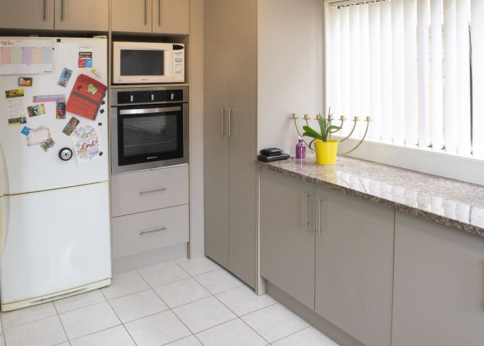  at 6 Tavua Lane, Ranui, Auckland