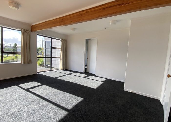  at 2/92 Tiri Road, Matakatia Bay, Rodney, Auckland