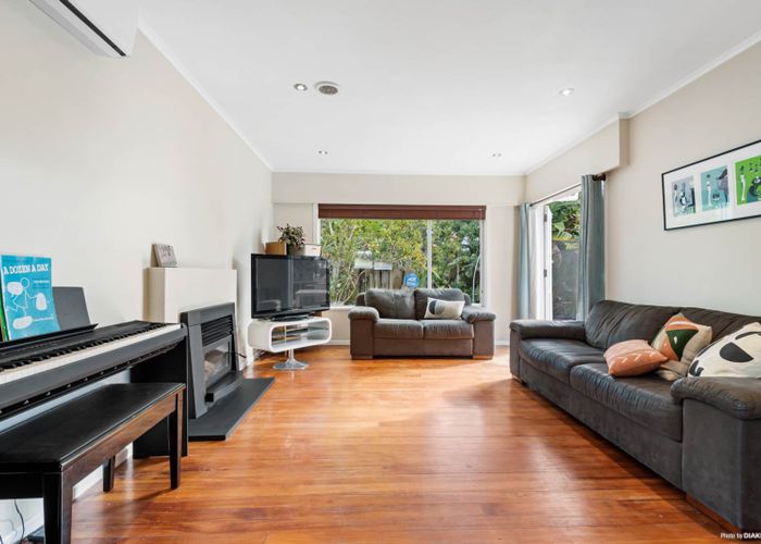  at 32 Konini Road, Titirangi, Auckland