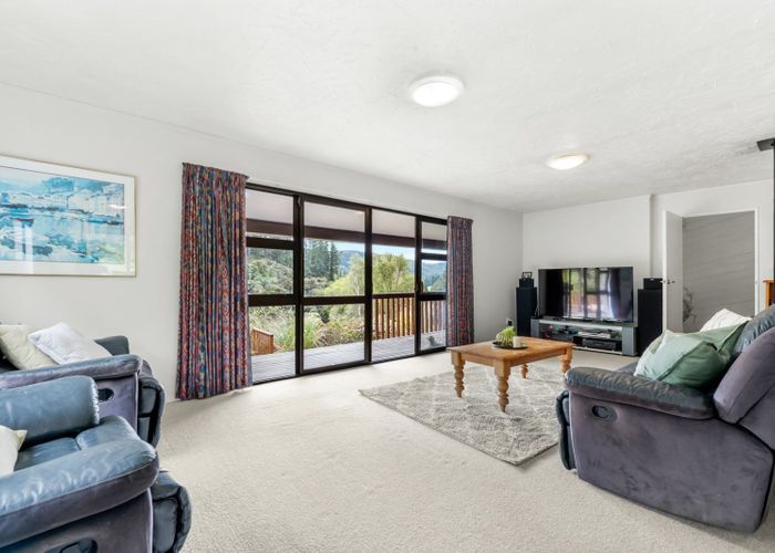  at 70 Kaitoke Loop, Kaitoke, Upper Hutt, Wellington