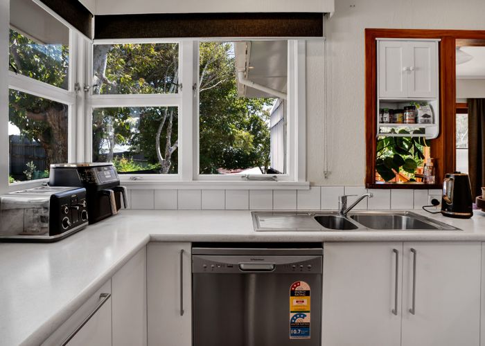  at 542 Devon Street West, Blagdon, New Plymouth