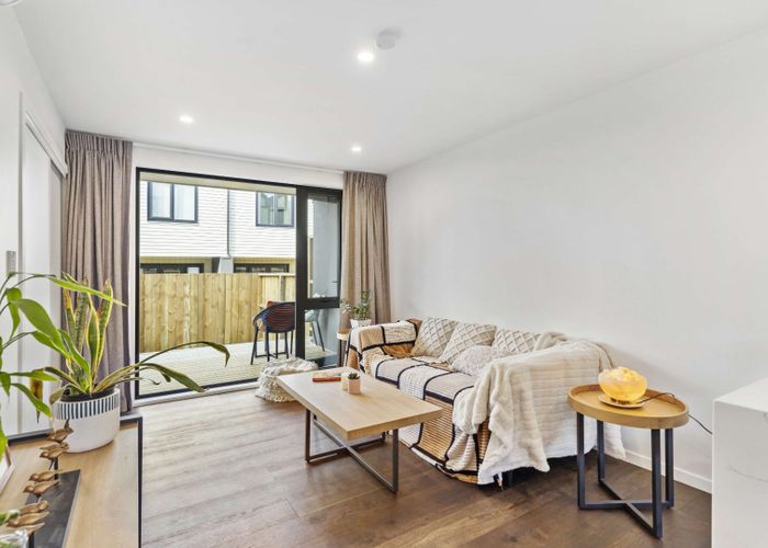  at 45/35-37 Walmsley Road, Mangere, Manukau City, Auckland