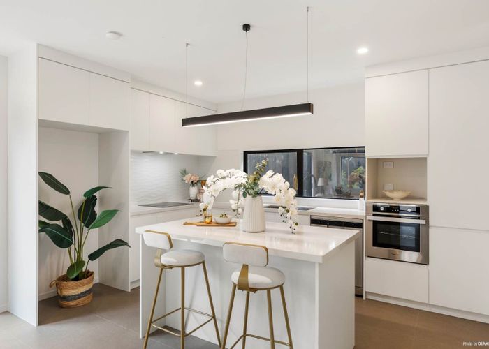  at 11 Rene Place, Sunnyhills, Manukau City, Auckland