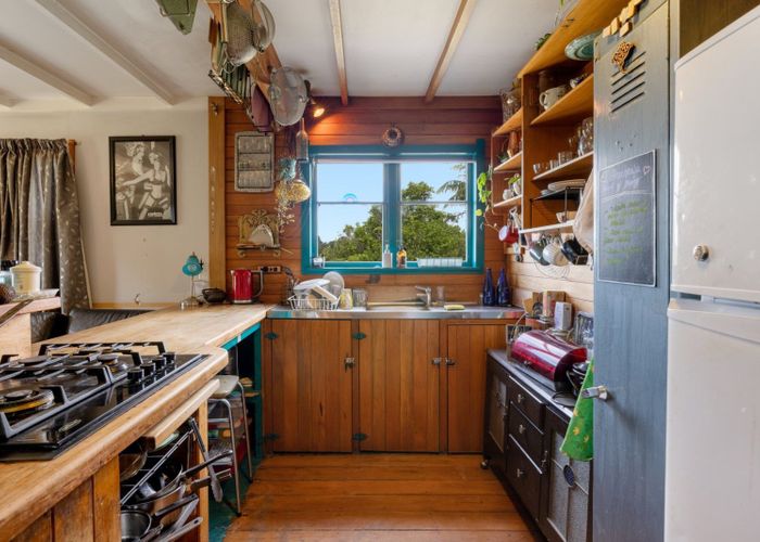  at 1203 Omanawa Road, Tauranga