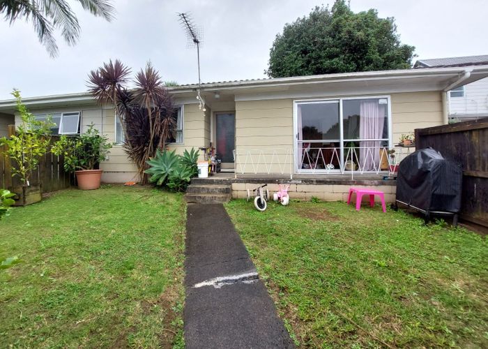  at 2/69 Spring Street, Onehunga, Auckland