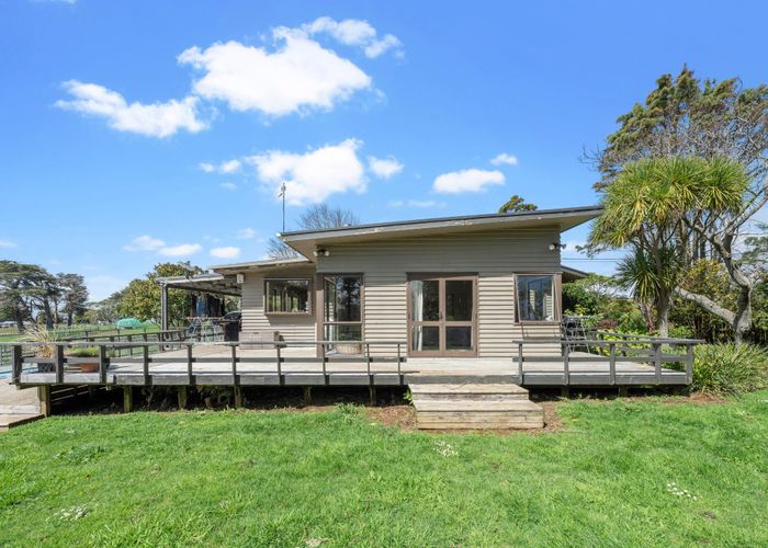  at 44 Nixon Road, Henderson
