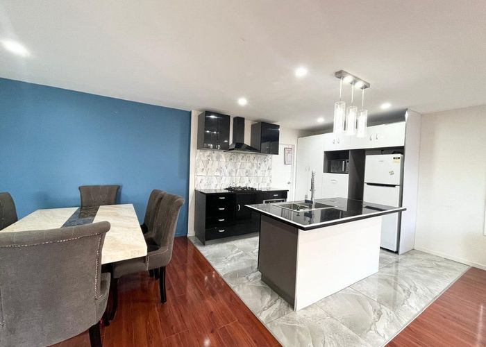  at 3/10 Lidcombe Place, Avondale, Auckland City, Auckland