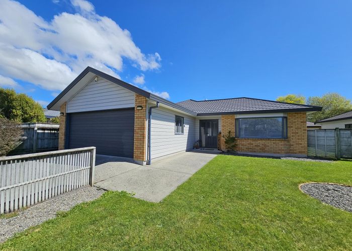  at 16 Talbot Grove, Trentham, Upper Hutt, Wellington