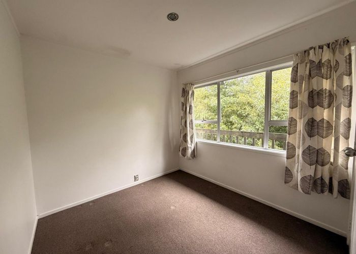  at 223b Beach Haven Road, Beach Haven, North Shore City, Auckland