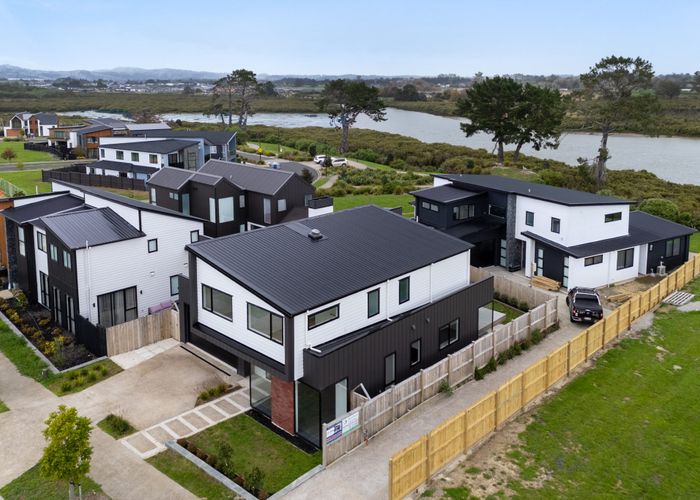  at 43 Evergreen Parade, Rosehill, Papakura, Auckland