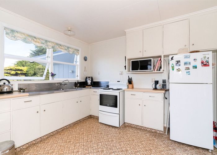  at 74 Park Avenue, Waitarere Beach, Levin