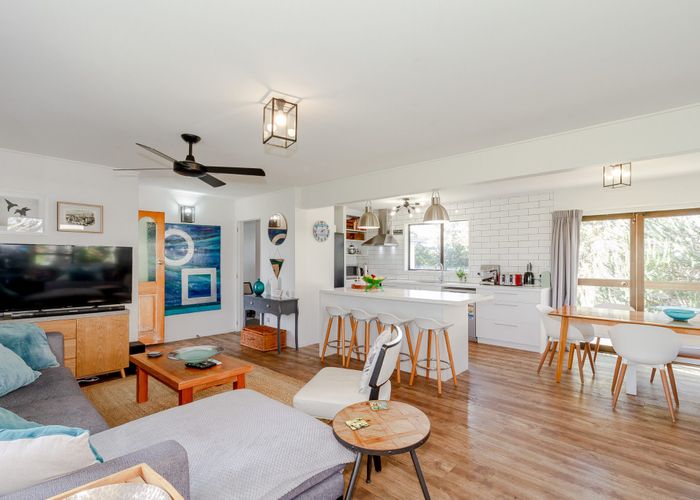  at 8 Lannie Place, Greenmeadows, Napier