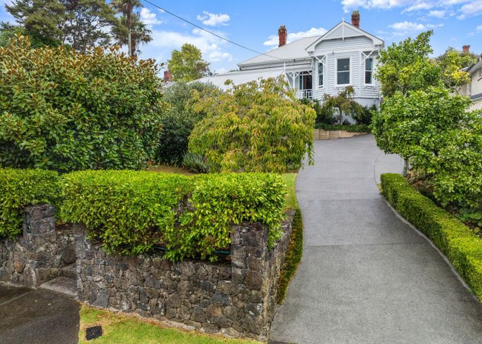  at 33 Windmill Road, Mount Eden, Auckland