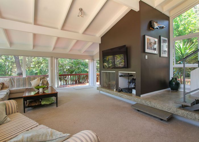  at 99 Porritt Avenue, Chatswood, Auckland
