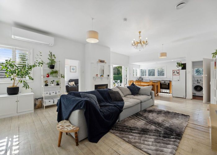  at 724 River Road, Chartwell, Hamilton