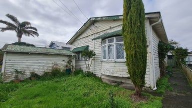  at 3 Chester Avenue, Westmere, Auckland