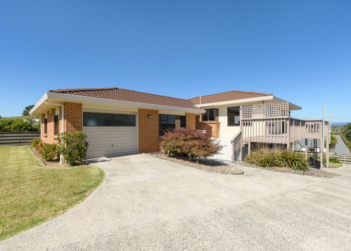  at 15 Philomel Crest, Welcome Bay, Tauranga, Bay Of Plenty