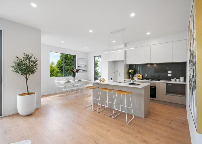  at 144 Oaktree Avenue, Browns Bay, North Shore City, Auckland