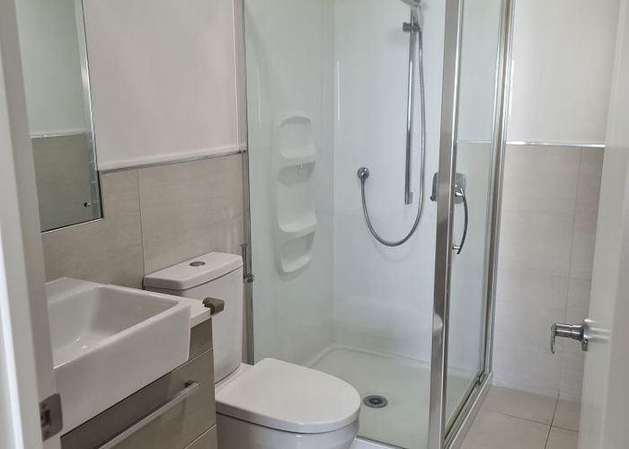 at 24 Kamana Road, Flat Bush, Auckland